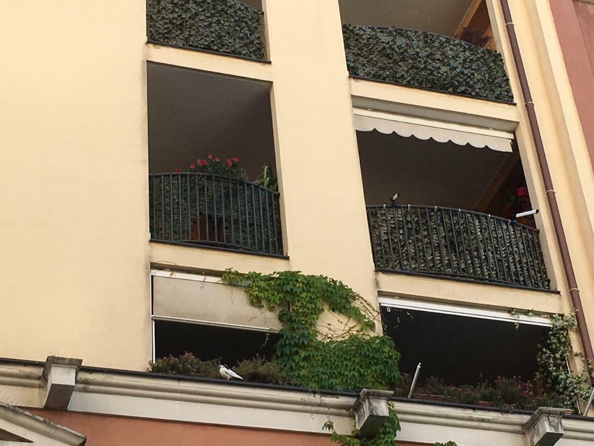 Flowers Apartment บารี ภายนอก รูปภาพ