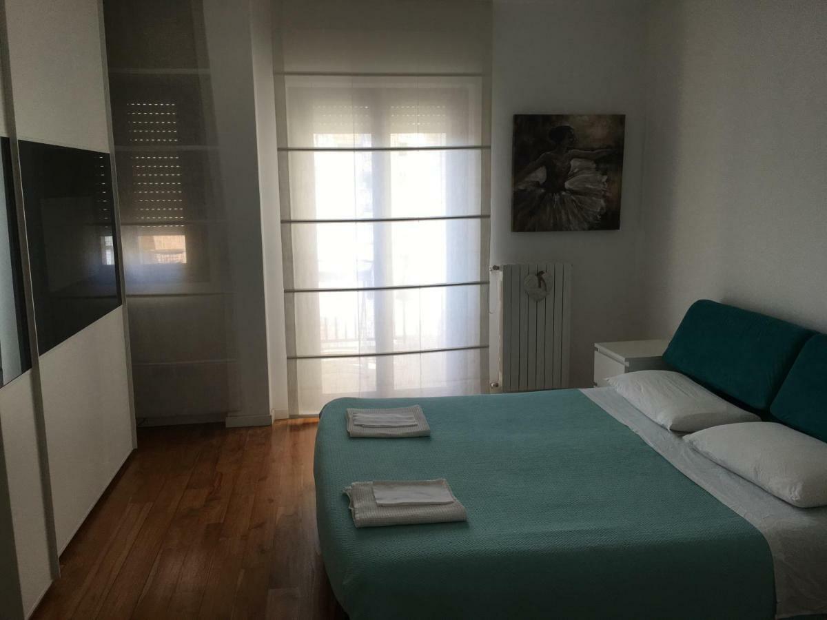 Flowers Apartment บารี ภายนอก รูปภาพ